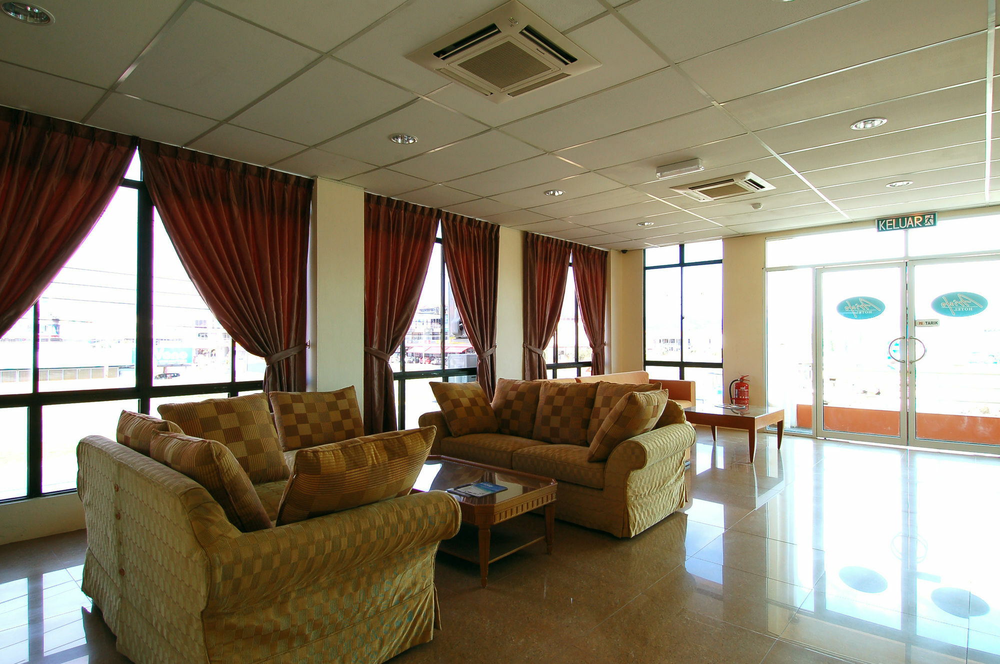 Aristo Hotel Putatan Kota Kinabalu Exterior photo